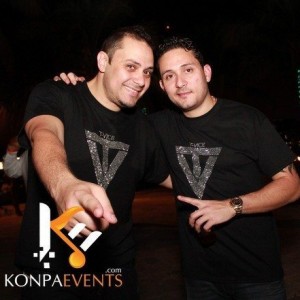 Tvice - Moving on Live @ Hollywood Live - July 13-19